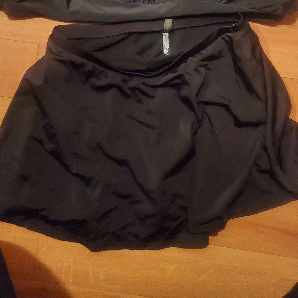 Torrid Black Bubble Mini Swim Skirt NWOT